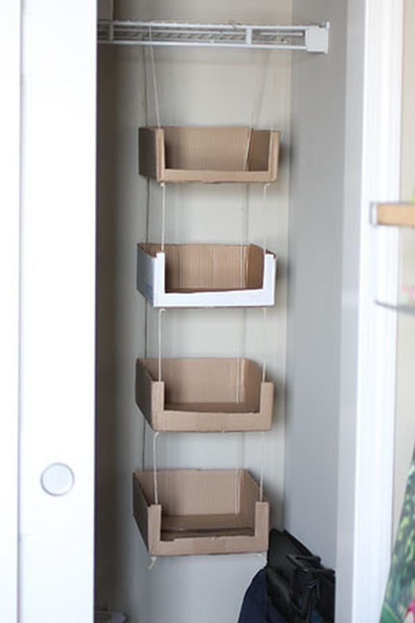 Достали картонные коробки от бытовой техники, захламляющие балкон? Вот что можно из них сделать