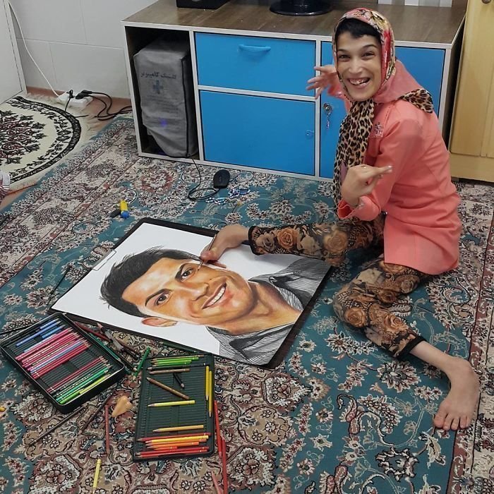 17. Портрет Роналду от иранской художницы Фатемех Хамами