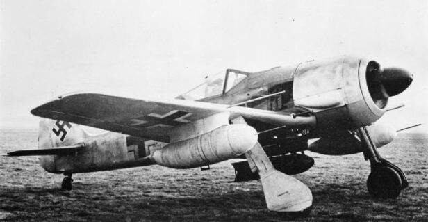 Fw 190F-8 с 30-мм пушками МК 103