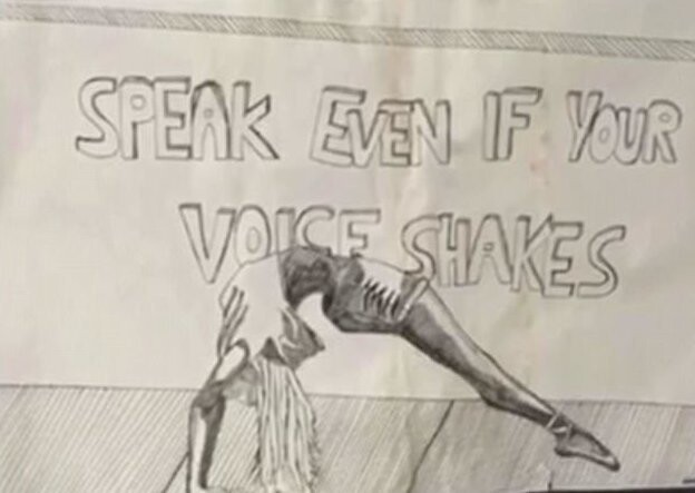 Перед самоубийством школьница оставила рисунок, на котором было написано "Говори, даже если голос дрожит"