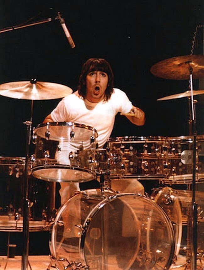 Кит Мун: ударник разрушительного труда