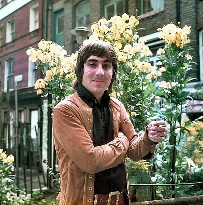 Кит Мун: ударник разрушительного труда