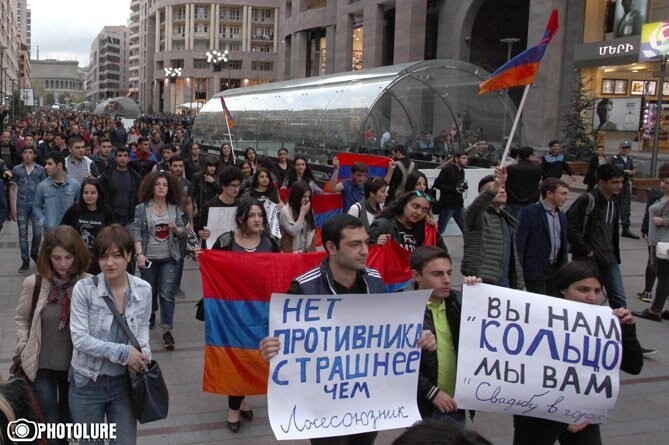 В Армении новый бунт против России
