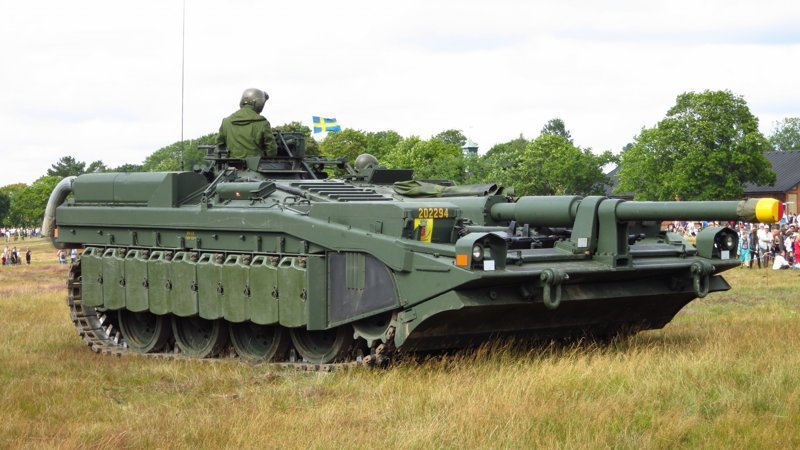 Strv 103 – Не САУ, а безбашенный танк!