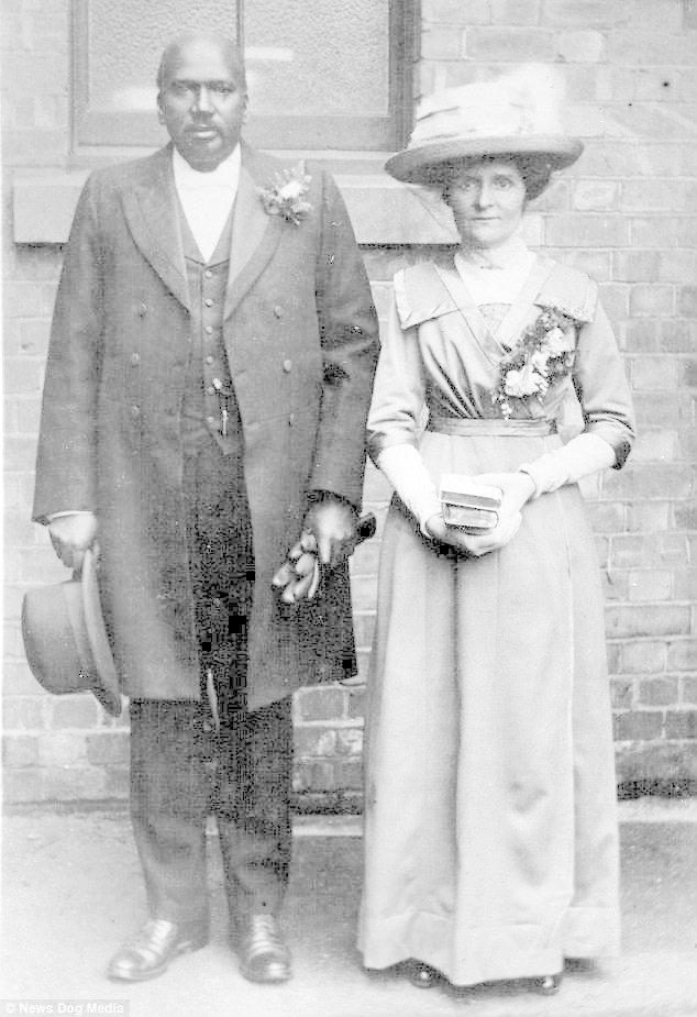 Свадебная фотография еще одной смелой пары из Великобритании, 1900-е гг. 