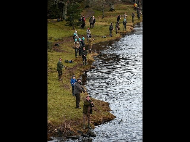 В Шотландии открылся сезон ловли лосося. Фоторепортаж