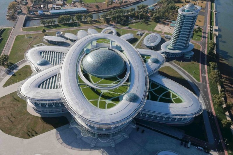 Научно-Технический комплекс в Пхеньяне, то есть в столице Северной Кореи