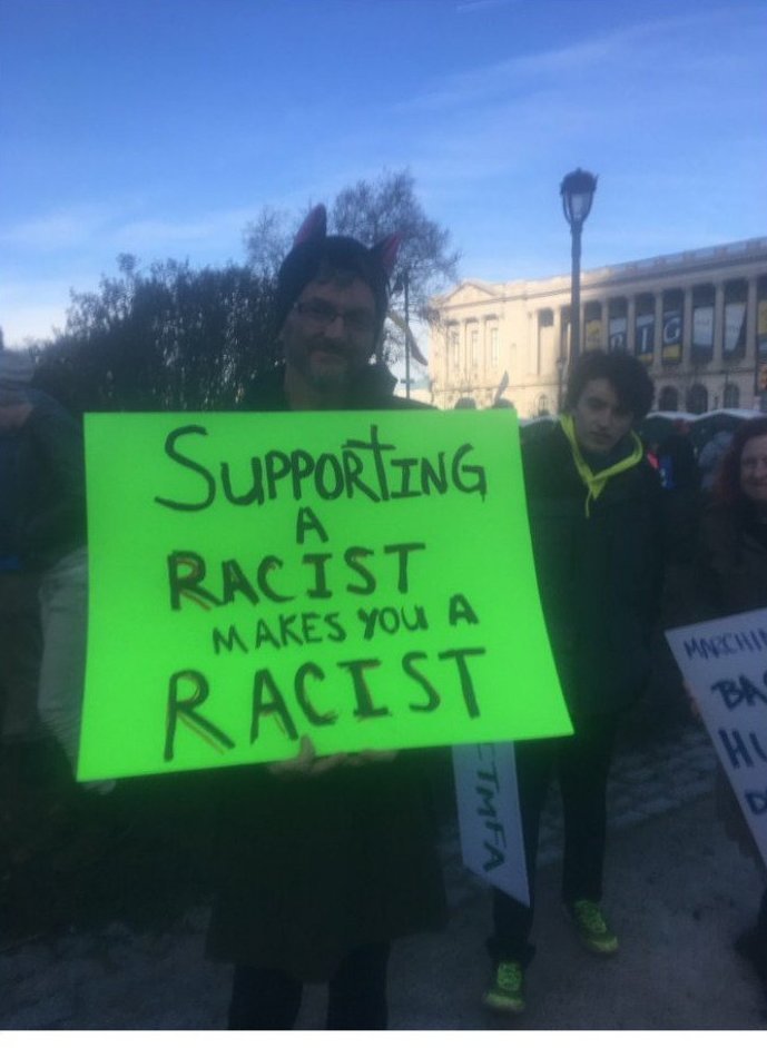 "Если ты поддерживаешь расиста, ты сам расист!"