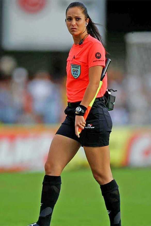 Анна Паула является одной из самых известных футбольных судей Бразилии