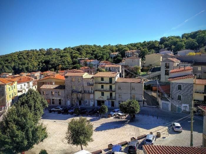 Деревня на Сардинии продает дома за 1 евро, чтобы привлечь новых жителей