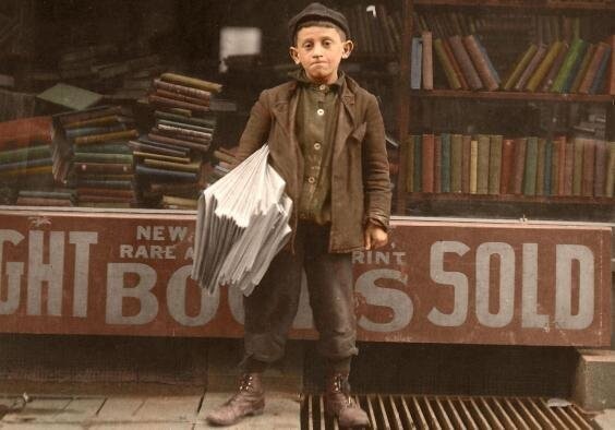 4. 12-летний продавец газет Хайман Алперт, который начал работать с 9 лет (Нью-Хейвен, Коннектикут, март 1909 г.)