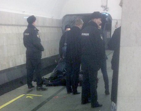 Поезд московского метро снес голову пассажирке