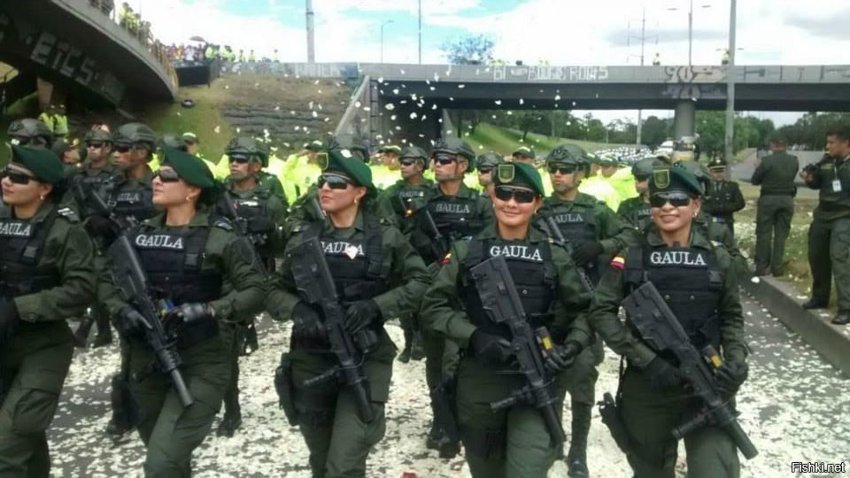 Колумбийский полицейский спецназ
