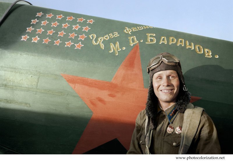 Герой Советского Союза, лётчик-истребитель М.Д. Баранов. 1942