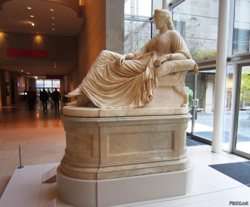 Скульптура царицы Семирамиды в Музее искусств в Далласе