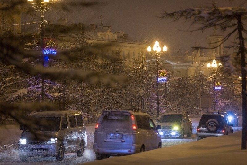 Вечерний Магадан. Как проходит зима на Колыме