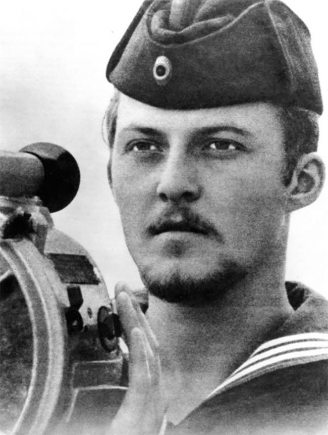 "Сила немецких волос": портреты длинноволосых солдат Германии в 1970-х
