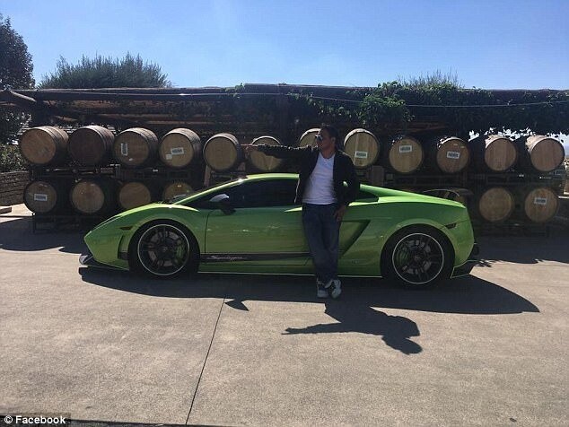 31-летний водитель Lamborghini Gallardo Superleggera, Цезарь Родригез, в момент аварии находился в авто с пассажиром