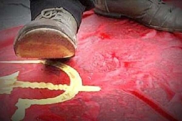 Бороться с советизмом и коммунизмом проще и безопаснее, чем что то построить