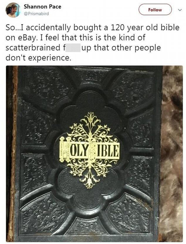 "Короче... Приобрела по случаю 120-летнюю старую библию на eBay. Чувствую, что только я могу быть такой легкомысленной идиоткой"