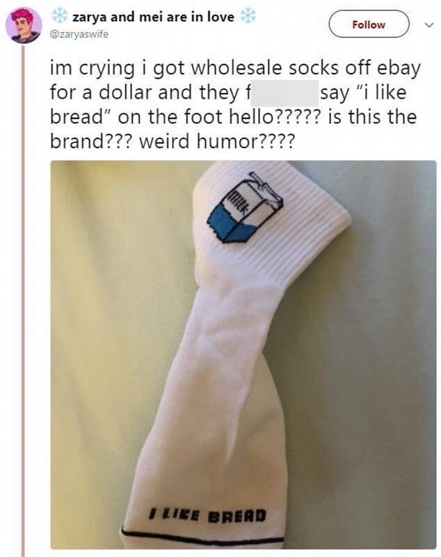 "Купил носки на eBay за доллар, и на них, черт побери, написано "Я люблю хлеб". Это что вообще такое? Название бренда? Странный юмор?"