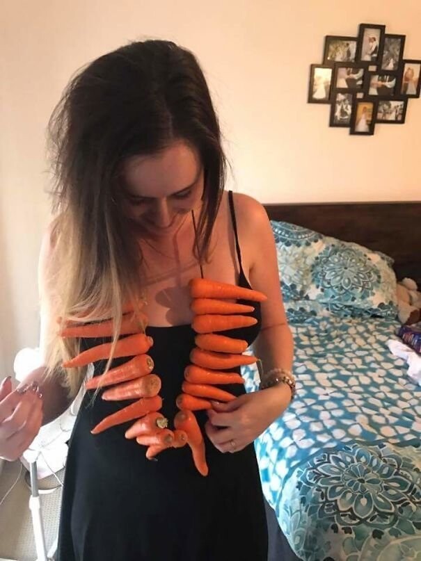 Когда парень - романтик. Ожерелье из 18 морковок.