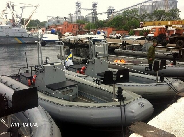 Киев потребовал у России отремонтировать оставленные в Крыму корабли