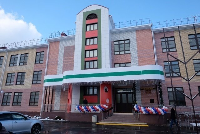 6. 9 января в Армавире Краснодарского края ввели в эксплуатацию новую начальную школу на 400 учащихся.