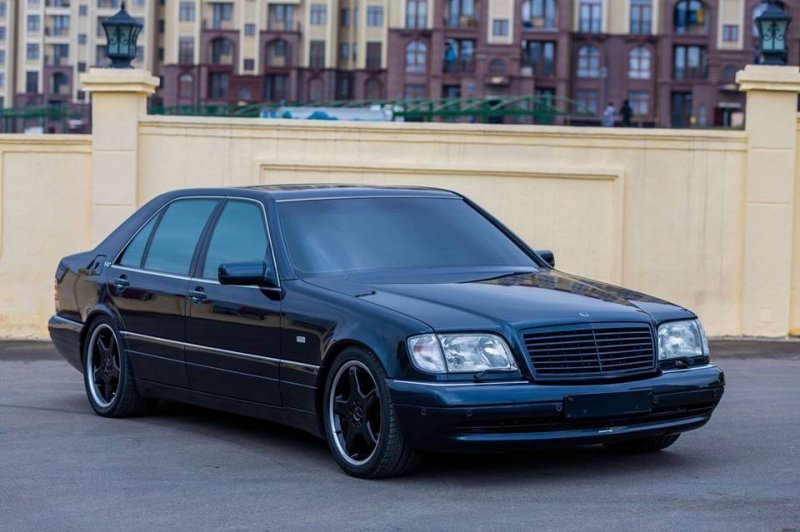 Mercedes-Benz 7.0 AMG - одна из самых редких версий W140