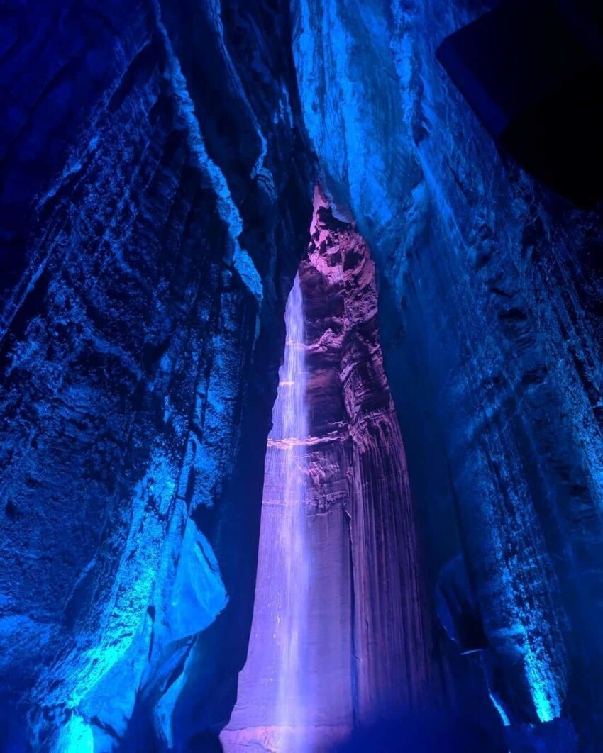 Подземный водопад Руби-Фоллс, штат Теннесси, США