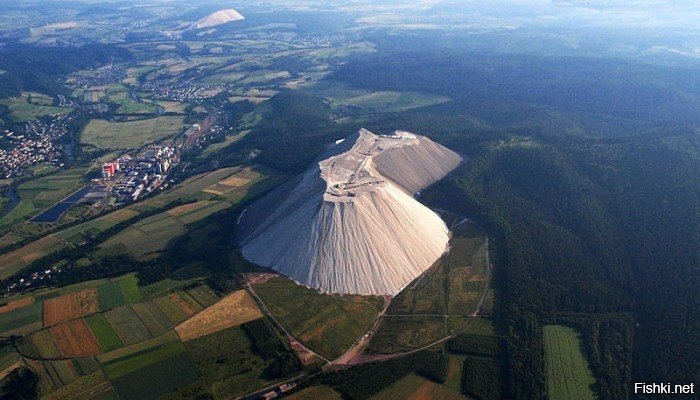 В Германии на востоке земли Гессен находится самая большая в мире искусственн...