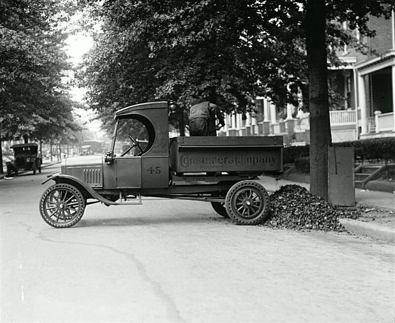 Грузовой  Ford TТ. Обслуживание сети дорог 1925. США