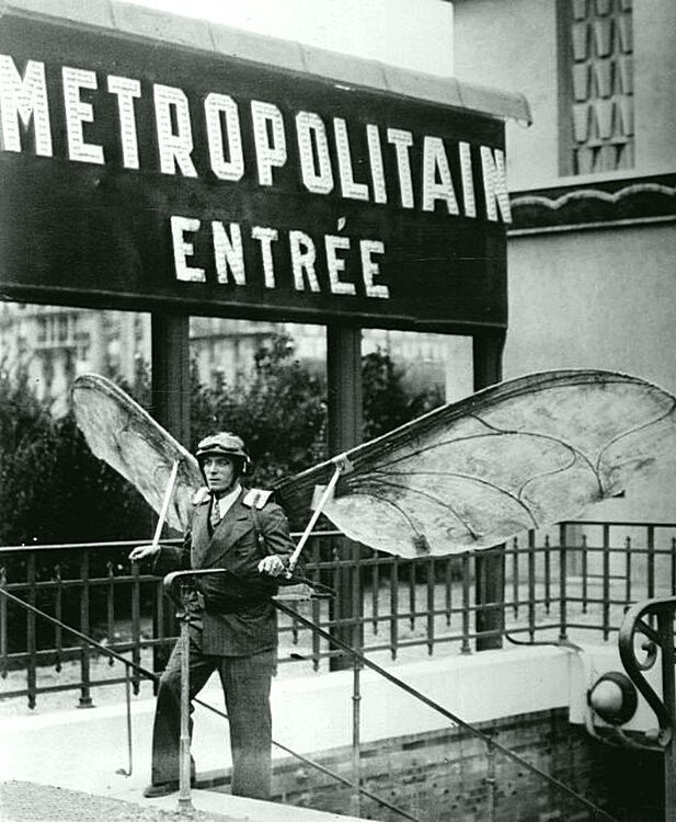 Летающий человек, Лепен. Париж, 1935 год.