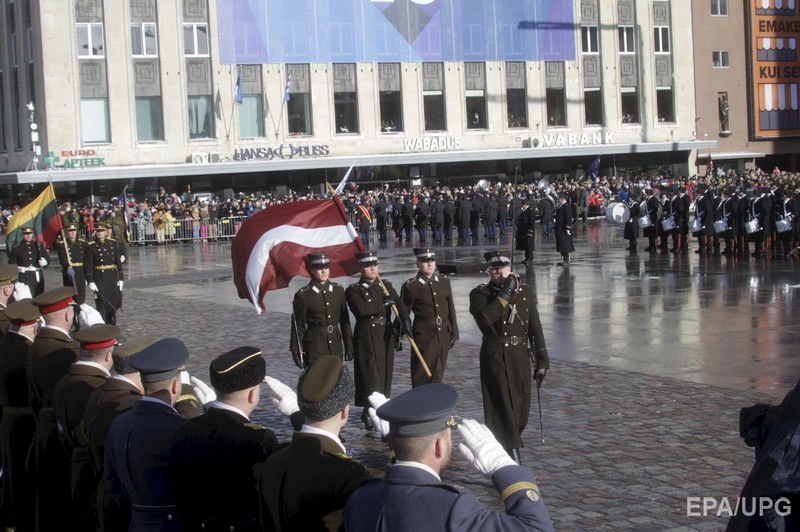 В Эстонии прошел военный парад в честь столетия республики. Фоторепортаж