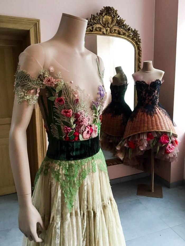 Этим платьям от французского дизайнера Сильви Фасон позавидовала бы даже Золушка