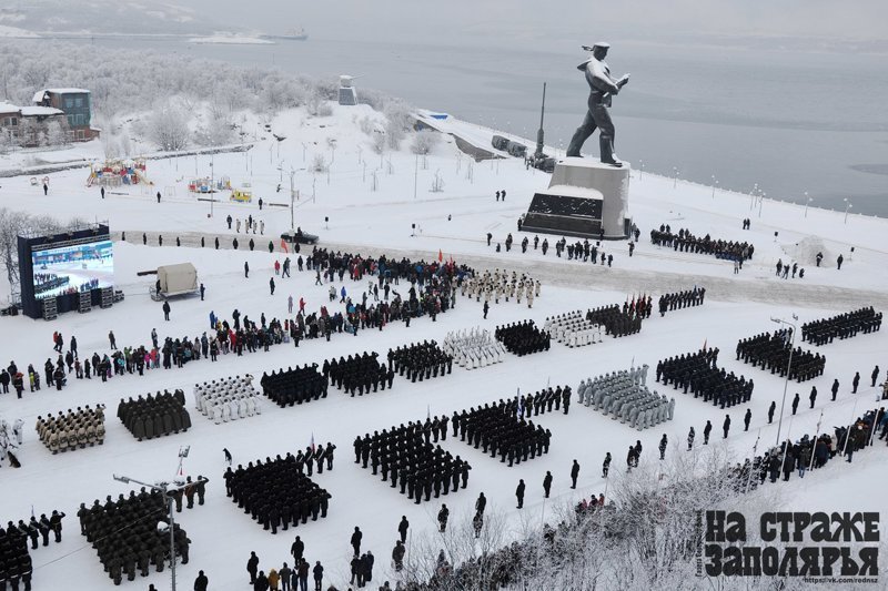 Исторический парад в Североморске