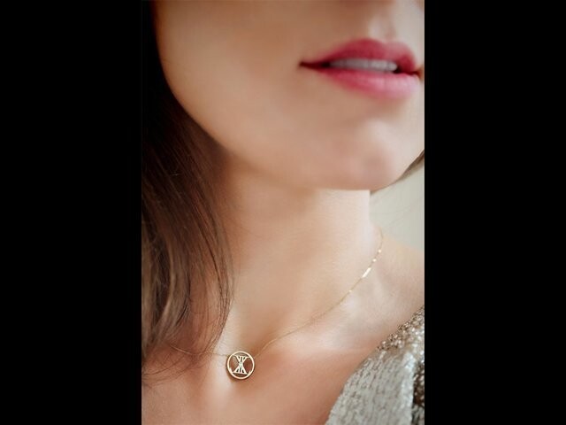 17. Ожерелье и кулон от Luxura Diamonds. Мало того, что это одна из ограниченных серий бренда, так еще и используются там канадские брильянты от Arctic