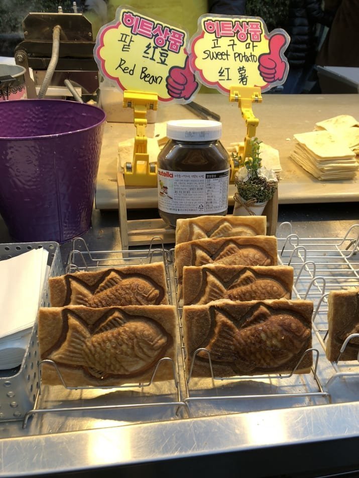 13. Тайяки - японское печенье с начинкой: $3