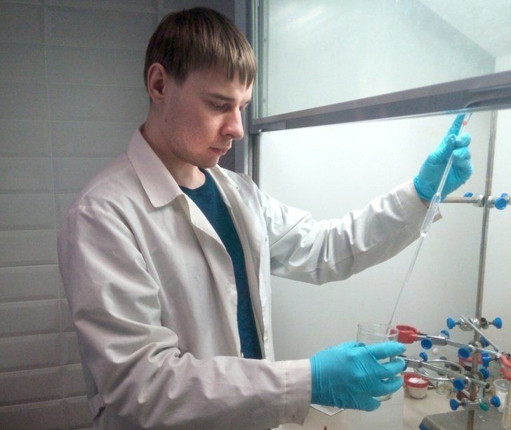 Томский ученый создал негорючий и устойчивый к агрессивной среде полимер