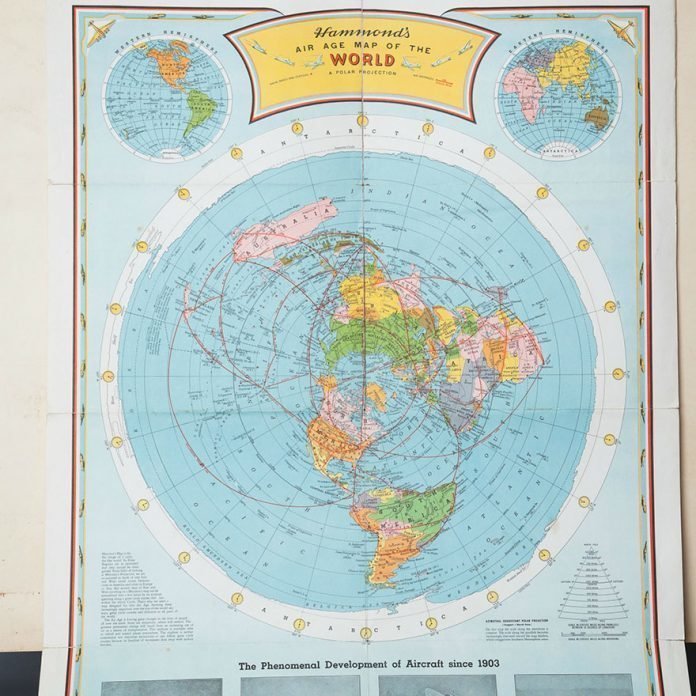  «Потрясающая карта авиамаршрутов»