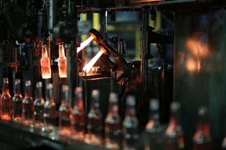 14. В Новосибирске запустили промышленное производство стеклотары с нанонапылением