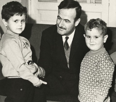 Слева направо: Башар Асад, Хавез Асад и Маджид (Сирия)