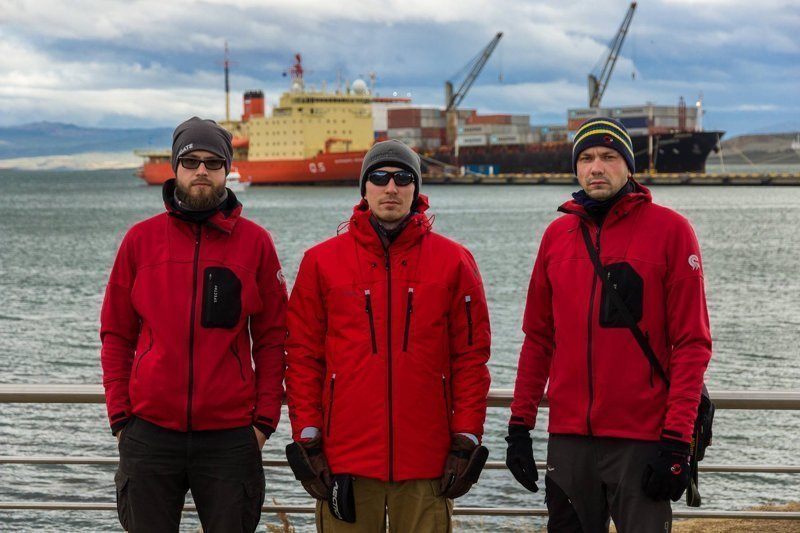 Птицы в Антарктиде крадут оборудование латвийских исследователей
