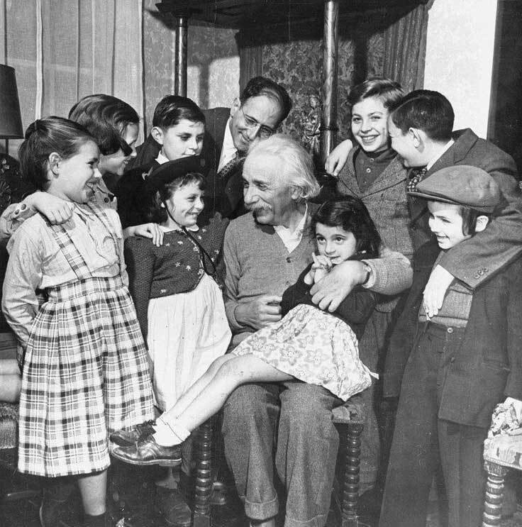 Альберт Эйнштейн в свой 70-й день рождения, 1949 год.