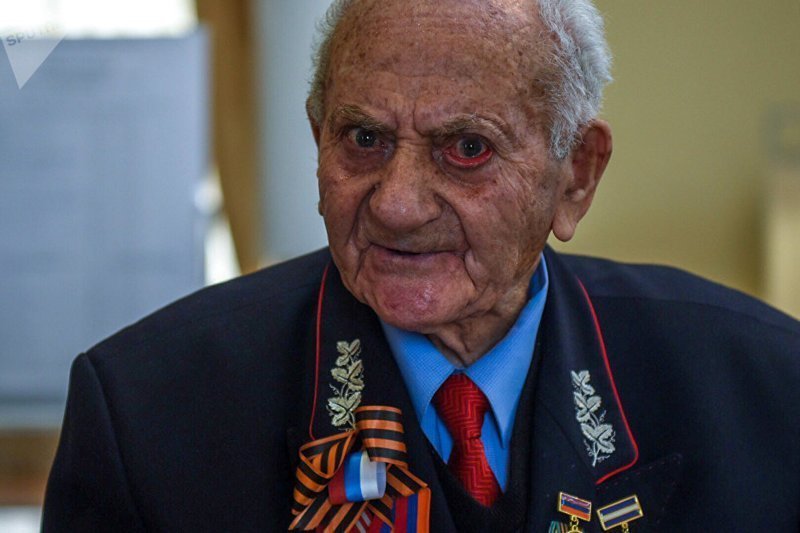 «Я советский человек»: ветеран из Армении пришел на выборы в Гюмри