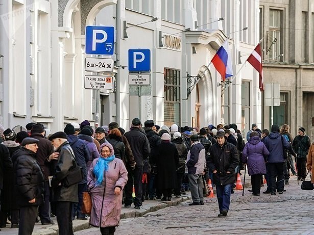 "Нас вероломно обманули!" Итоги выборов в РФ потрясли Латвию и Эстонию