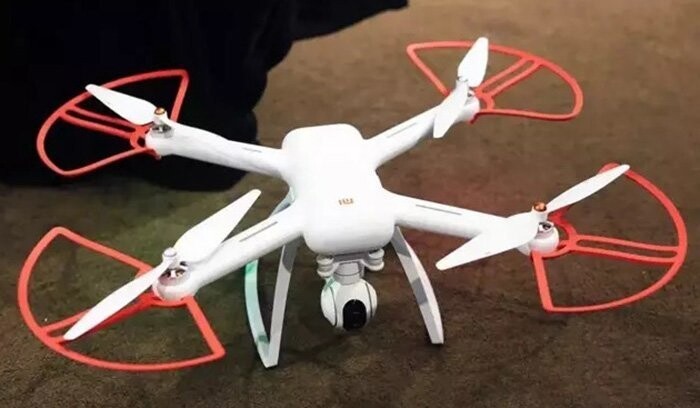 8. Профессиональный квадрокоптер XIAOMI Mi Drone 4K