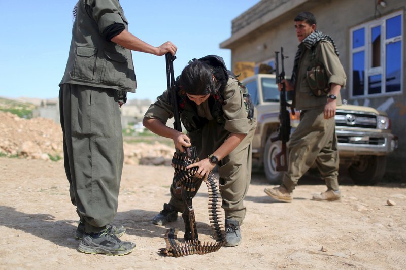 Курды спешно сдают позиции: операция «Оливковая ветвь» близится к завершению