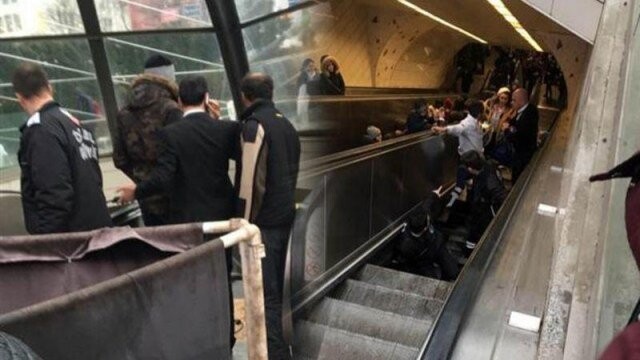 Ступени эскалатора внезапно рухнули вниз, зажевав пассажира метро