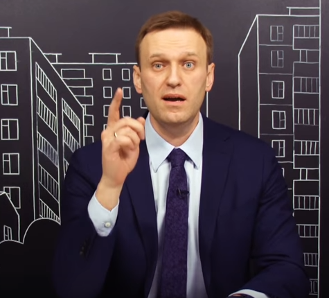 Мания величия: Навальный считает россиян рабами и приказывает скорбеть по жертвам пожара в Кемерово